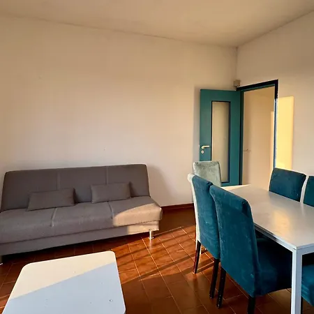 Emiliana House